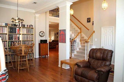 1st image of 2101 Idlewood Dr