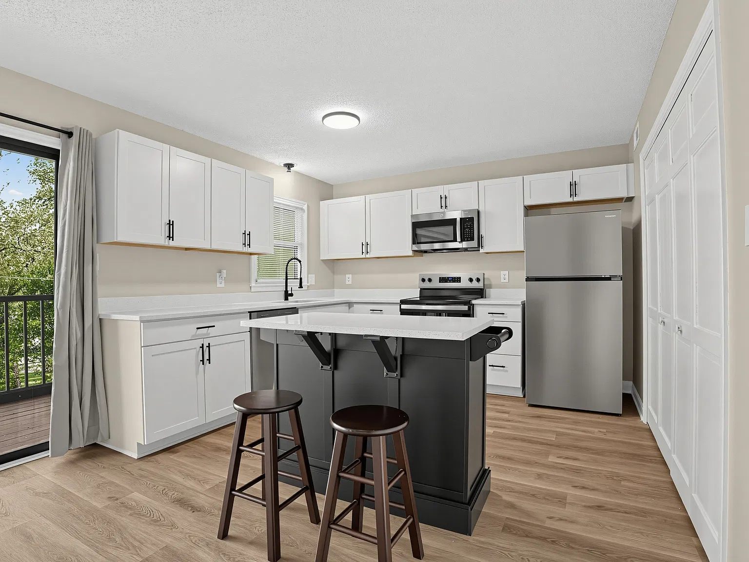1 bed, 650 sqft, $1,175 — Photo 1