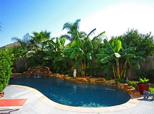 2215 Winding Hollow Dr, Katy, TX 77450