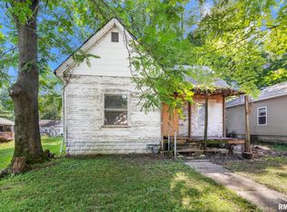 2428 N 15th St, Springfield, IL 62702