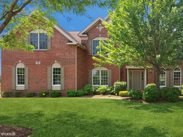 76 Tournament Dr N, Hawthorn Woods, IL 60047