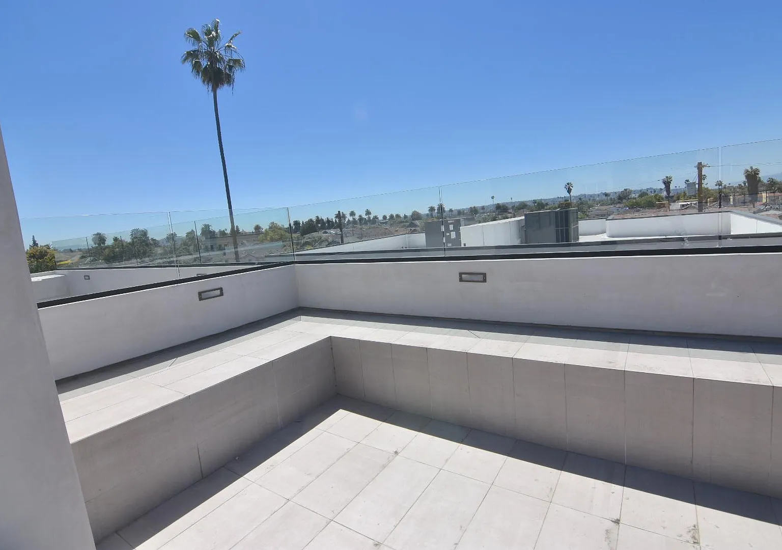 3 bed, $4,500 — Photo 4