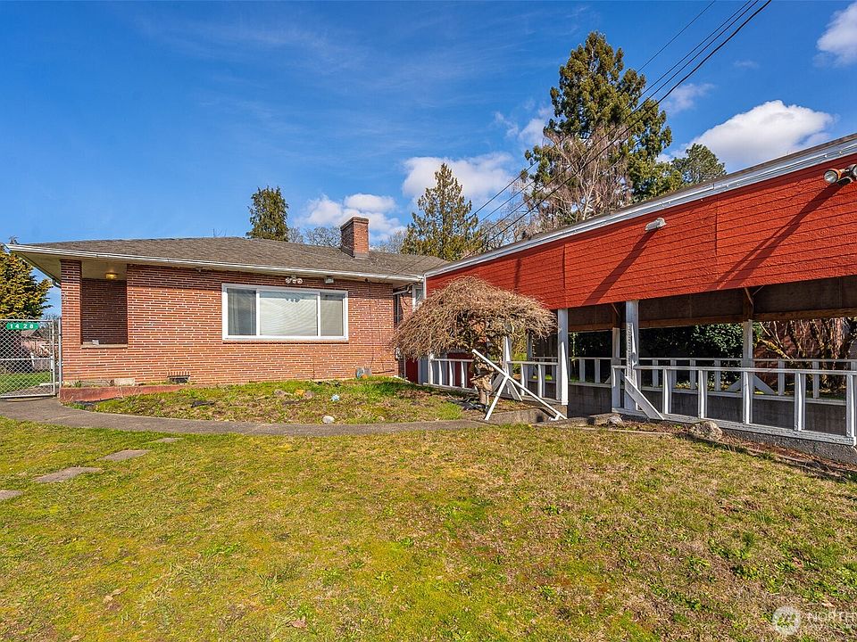 1st image of 1428 SW Grandview Avenue