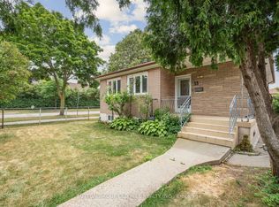 53 Cartwright Ave, Toronto, ON M6A 1V1
