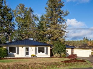 7681 Weaver Rd NW, Bainbridge Island, WA 98110