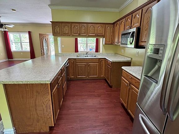 5th image of 51 Cooper Farm Rd