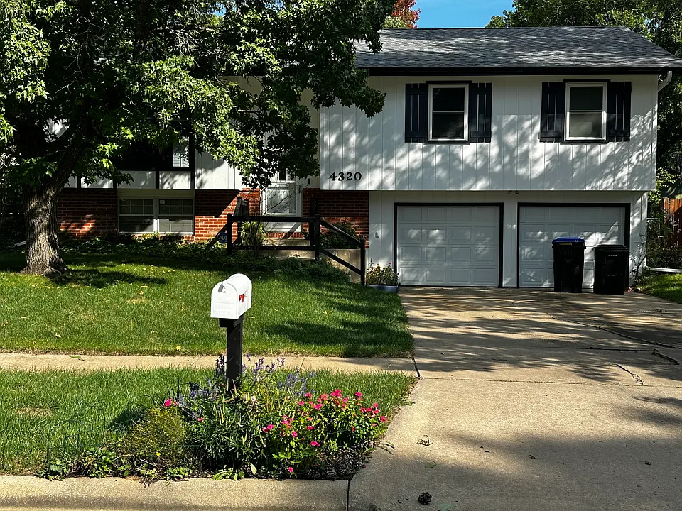 4320 SE Pennsylvania Ct