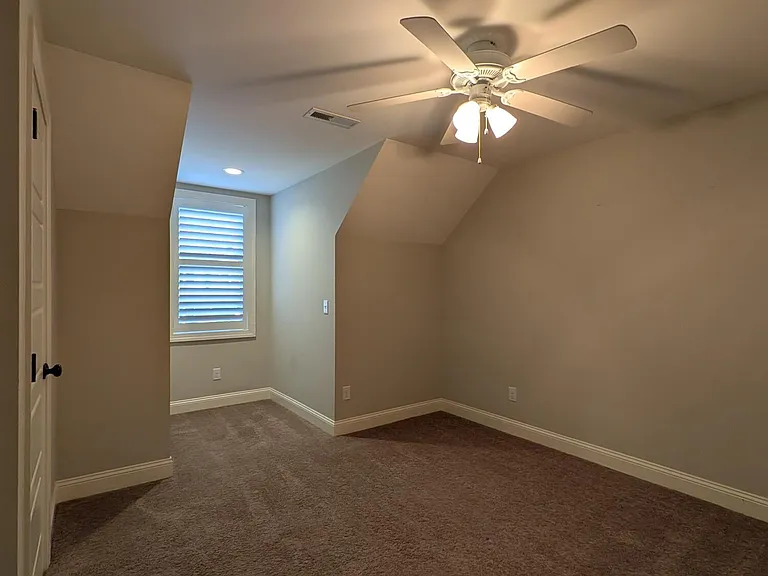 129 Pinebranch Ct — Photo 13