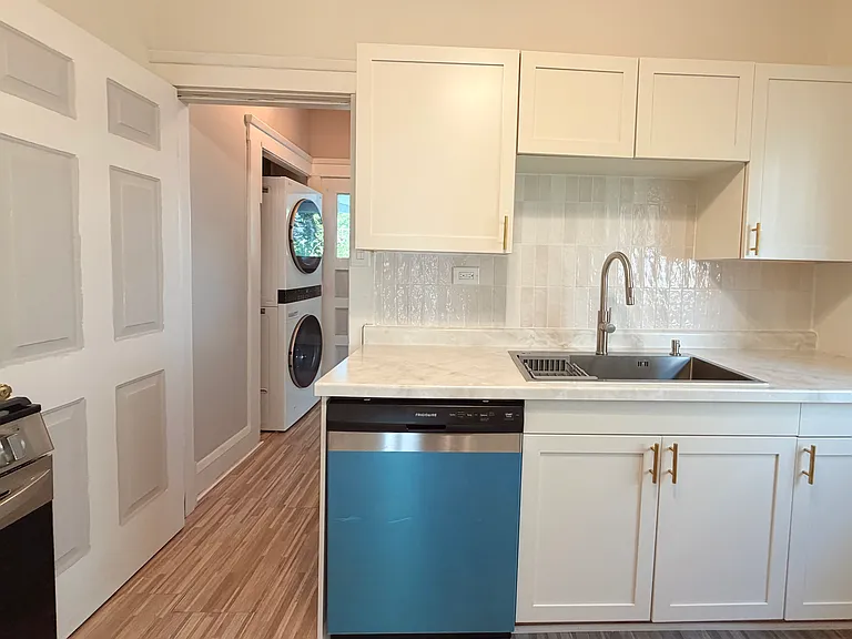 1251 Cranford Ave — Photo 8