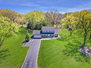21329 W North Boschome Cir, Kildeer, IL 60047