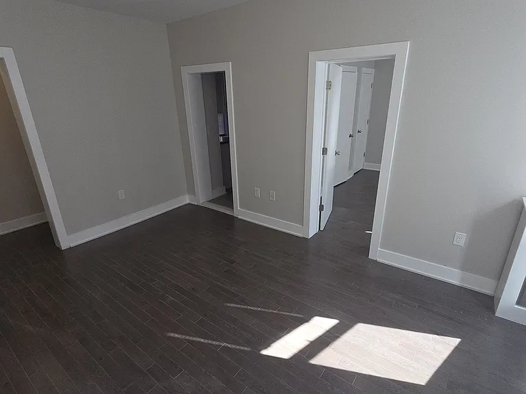 713 Bergen Ave #B — Photo 5
