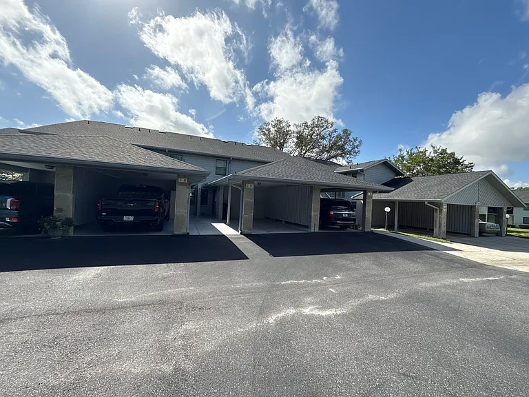790 E Gilchrist Ct #2B — Photo 33