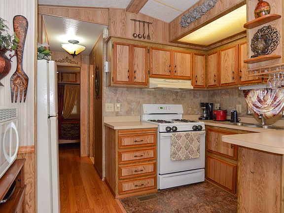 2nd image of 11911 66th St Lot 821