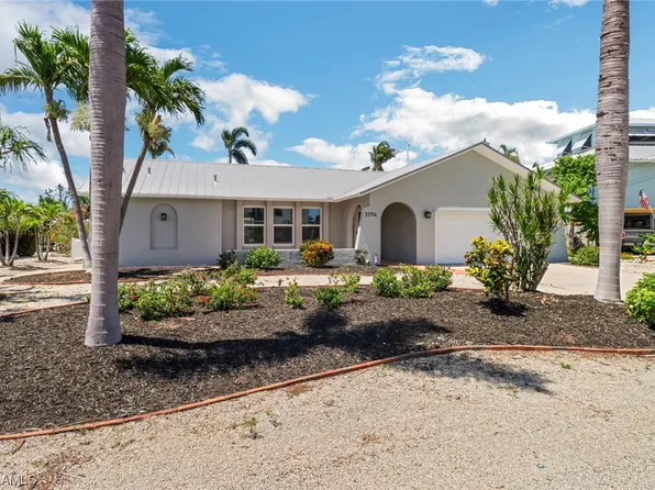 3594 Rita Ln, Saint James City, FL 33956