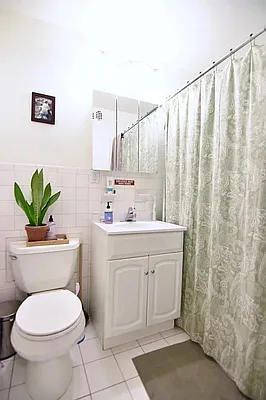 Rented by Compass | media 10