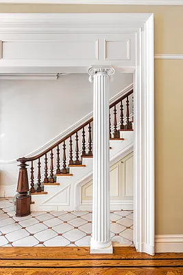 Sold by Compass | media 9