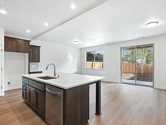 2nd image of 4352 NE 110th Ave