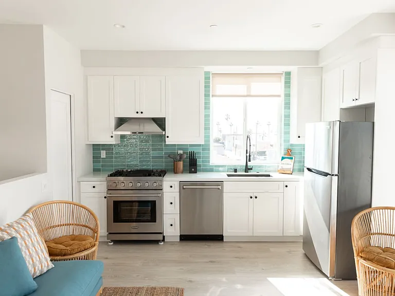 227 1st St #3 — Photo 9
