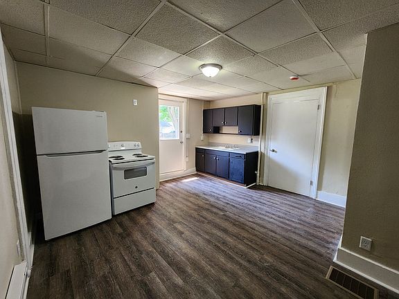 4th image of 613 E Robinson St #3