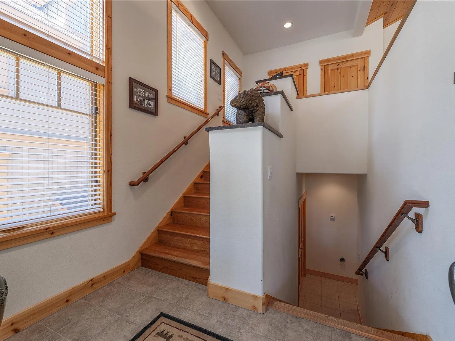 3 bed, 2.5 bath, 1997 sqft, $6,250 — Photo 4