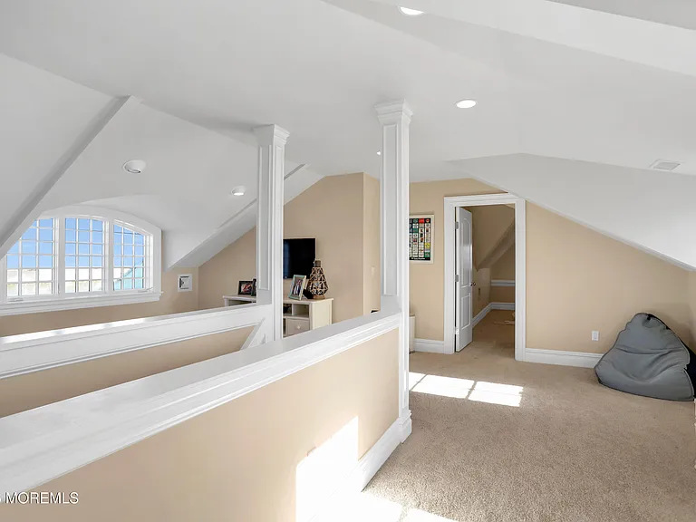 101 Tuttle Ave — Photo 38