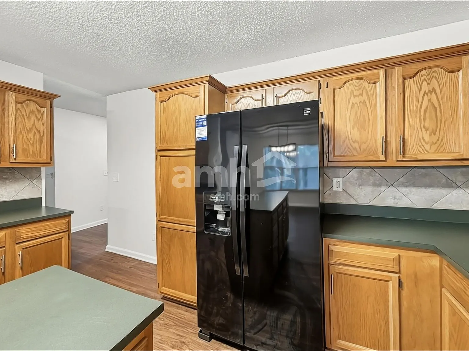 4 bed, 2.0 bath, 1723 sqft, $2,315 — Photo 3