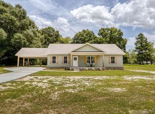 1007 W Deere St, Geneva, AL 36340