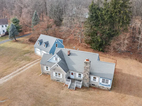 5 Raven Crest Drive, Bethel, CT 06801