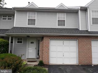 303 Fawn Rdg N, Harrisburg, PA 17110