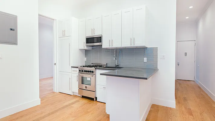 Rented by Nooklyn NYC LLC | media 25