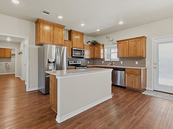 5th image of 117 Elmer Avenue