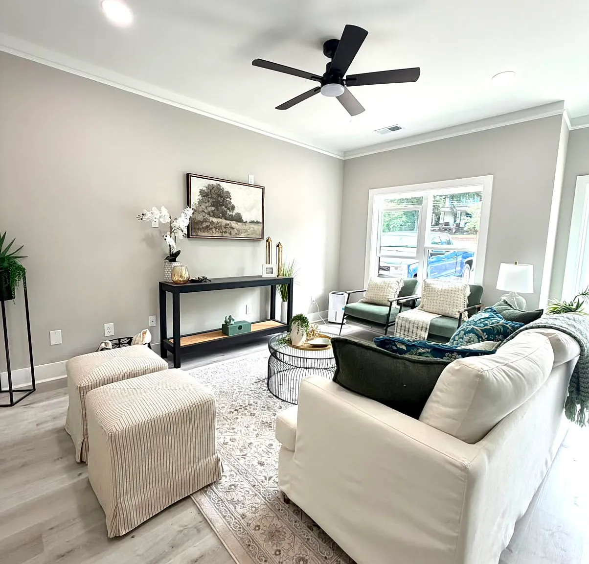 3 bed, 1600 sqft, $2,250 — Photo 1