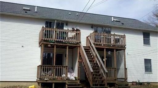 2nd image of 8 Chase Rd APT 1B