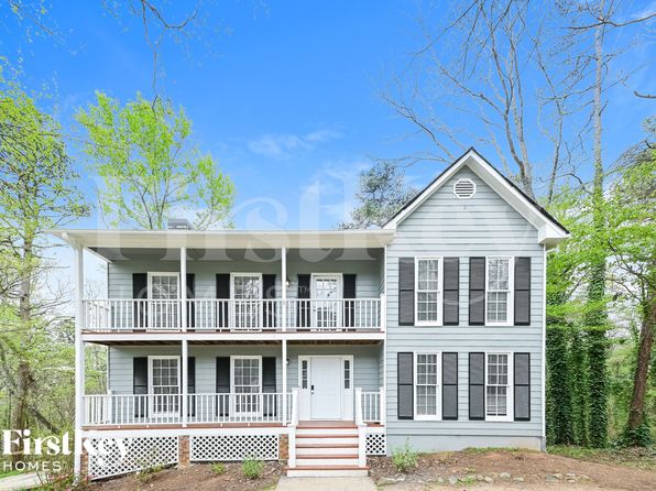 1920 Thornhill Ct