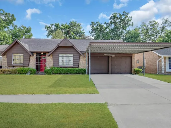 4703 Smooth Oak Lane, Houston, TX 77053