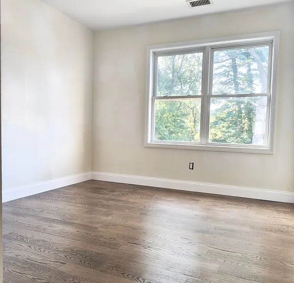 201 Truman Ave — Photo 10