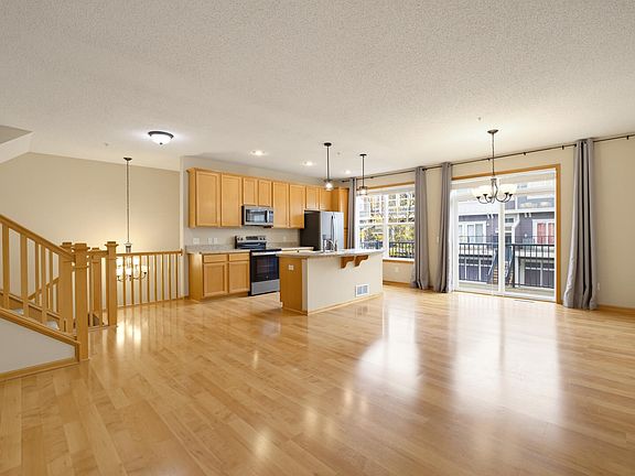 3rd image of 15529 Eagle Shore Dr