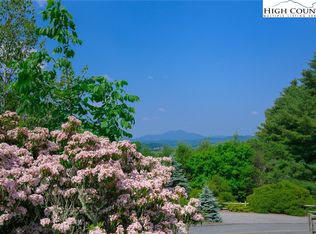 156 High Peak Dr, Boone, NC 28607
