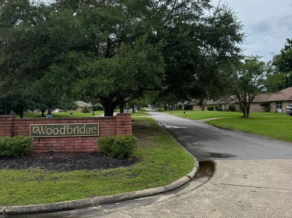 219 Wildwood Dr, Hammond, LA 70401