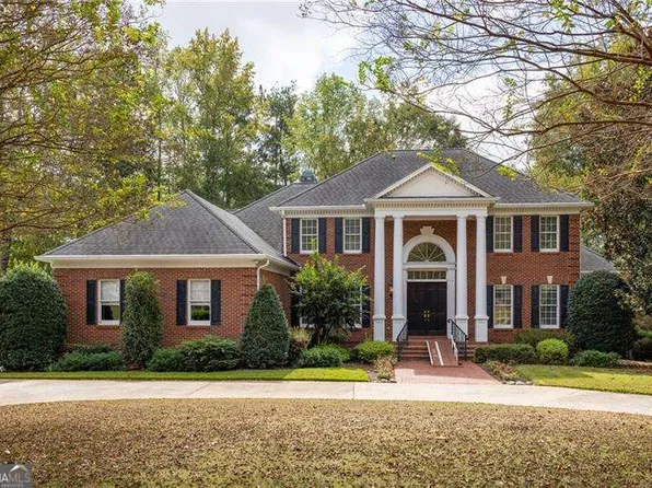 125 Torrey Pines Ct, Newnan, GA 30265