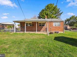 2105 N Bent Ln, Aston, PA 19014