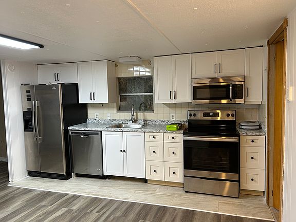 kitchen straight view