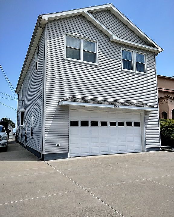 1st image of 29824 Jefferson Ave