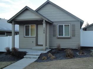 388 SW 35th St, Redmond, OR 97756