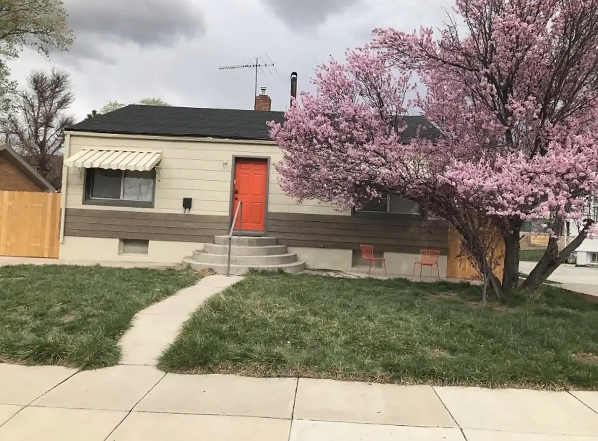 2 bed, 850 sqft, $800 — Photo 1