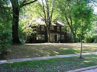 2848 Drummond Rd, Shaker Heights, OH