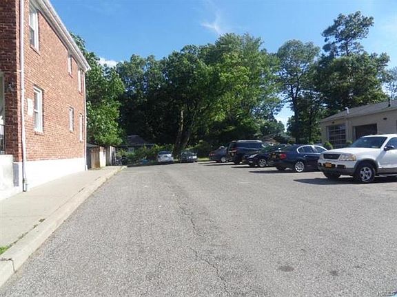 5th image of 2 Old Nyack Tpke