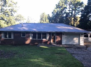 396 Hickory Cir, Toccoa, GA 30577
