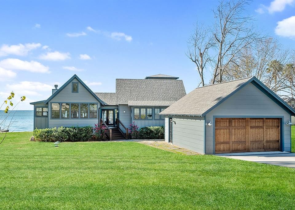 1st image of 493 Sequoia Dr
