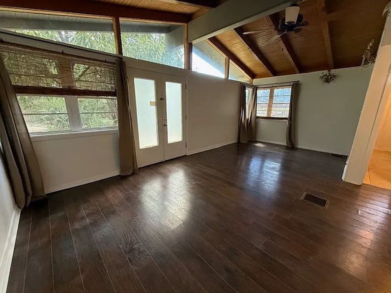 2073 Highland Ave — Photo 14